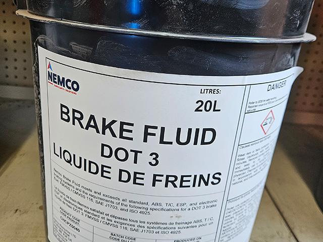 CHCPZ0040, Nemco Resources Ltd., BRAKE FLUID DOT3 HD 20L - CHCPZ0040