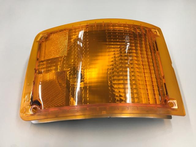 1661762C94, Navistar International, LIGHT TURN SIGNAL RIGHT - 1661762C94