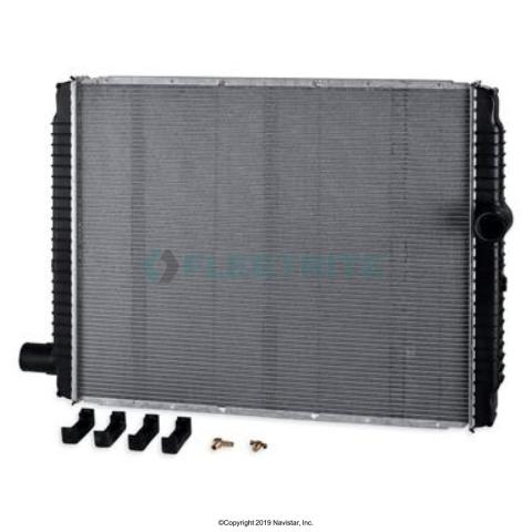 FLTRI92000307, Fleetrite, RADIATOR, 3 ROW STD COOLING, BOTTOM PIN MOUNTS ARE OFFSET, NO DRIVERSIDE BOTTOM CONNECTION, 33-5/8 X 28-1/8 X 2 IN. CORE SIZE, 2.5 IN. INLET, 2.5 IN. OUTLET - FLTRI92000307