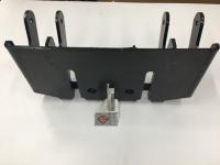 3504665C1, Navistar International, BRACKET HINGE SUPT - 3504665C1