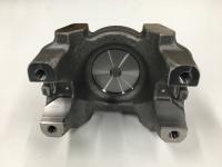 2607599C91, Navistar International, FLANGE END YOKE SPL90 - 2607599C91