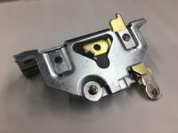 2513642C3, Navistar International, LATCH, LH ACCESS DOOR LEVER - 2513642C3