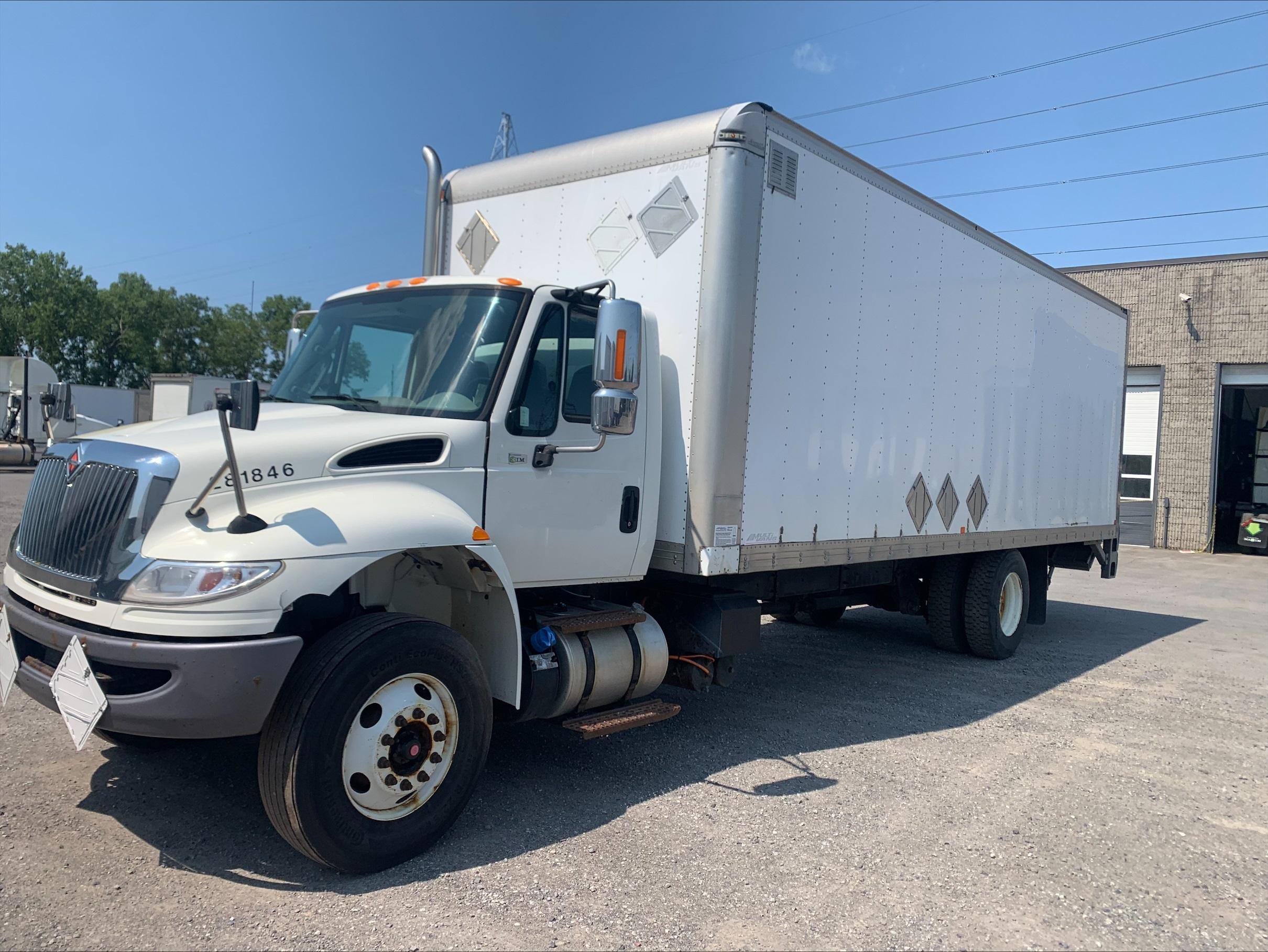 2018 International 4300 4x2