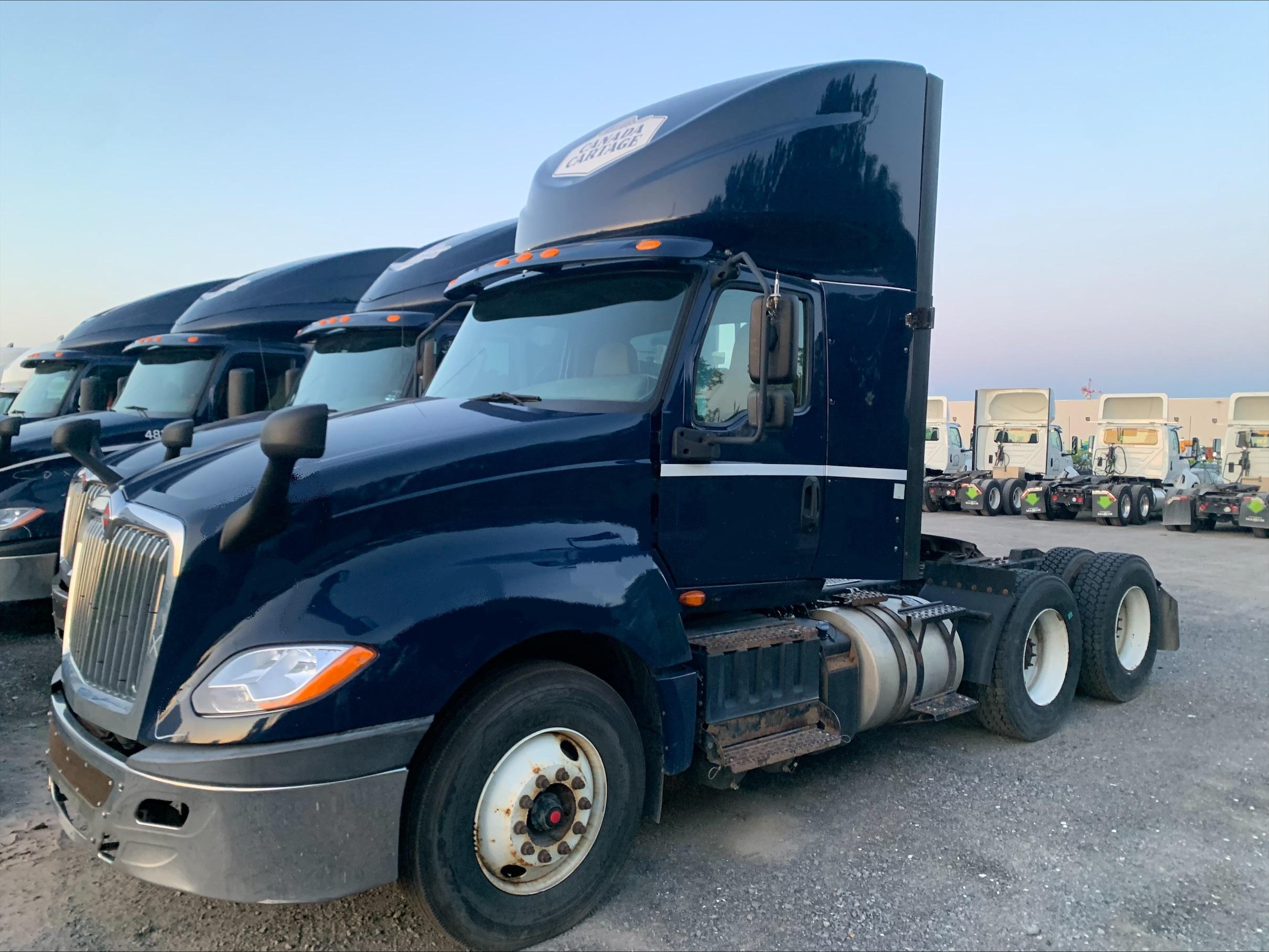 2018 International LT625 Daycab