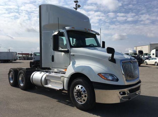 2019 International LT625 Daycab