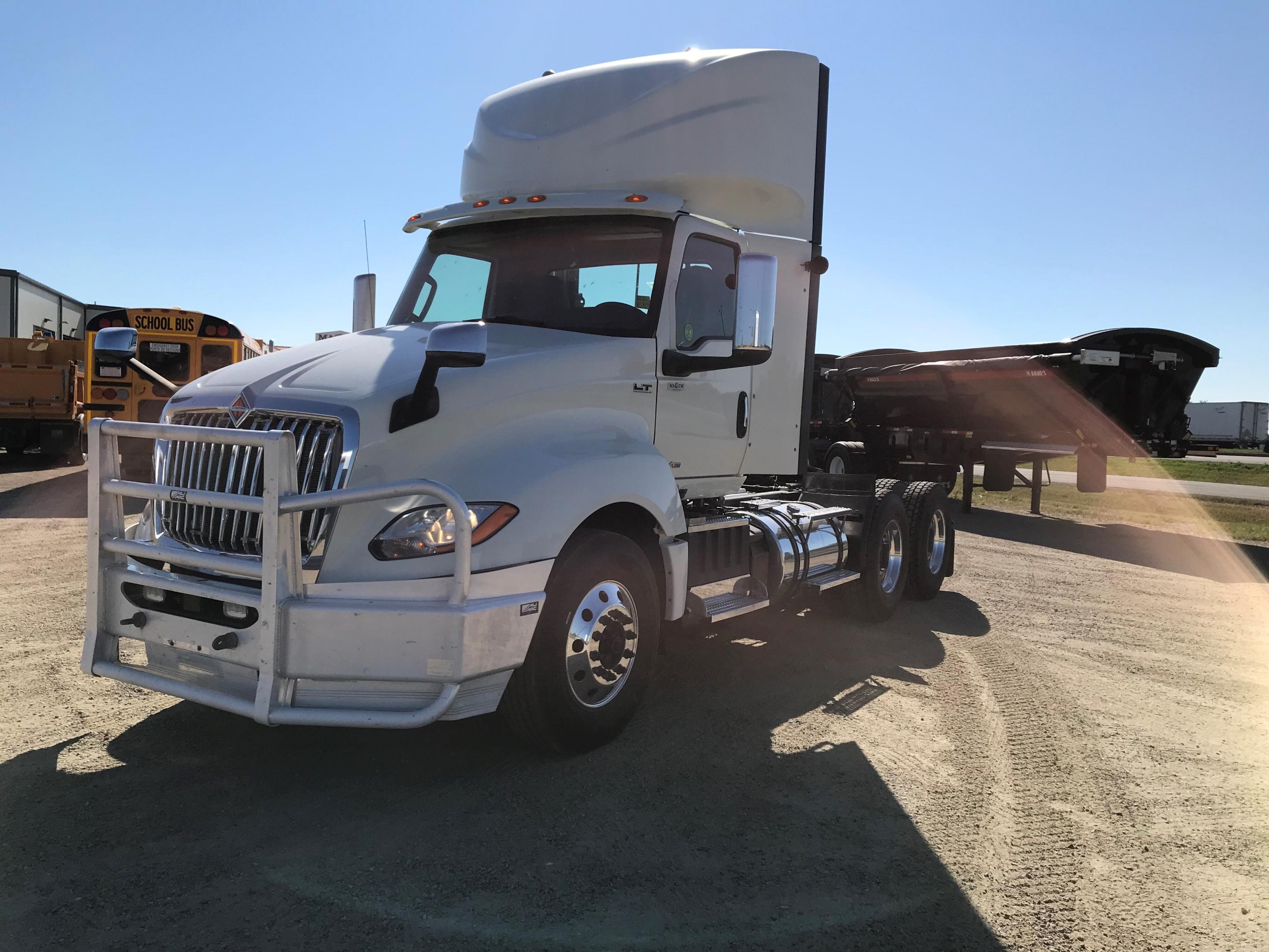 2020 International LT625 Daycab