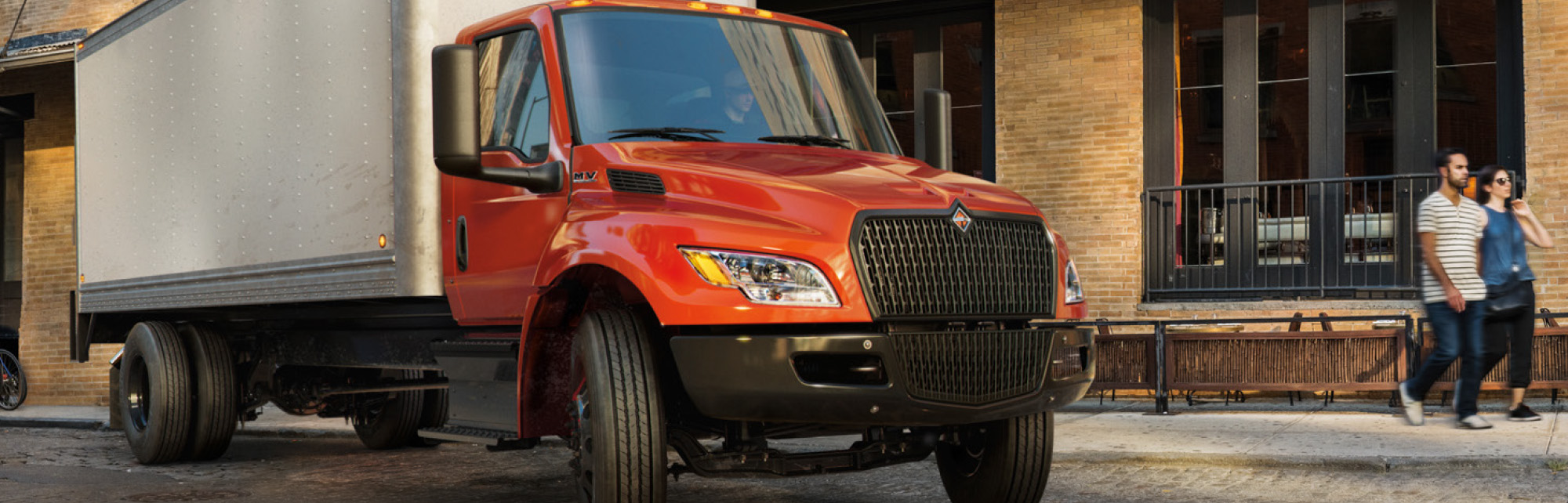 lease dry van trucks in Canada